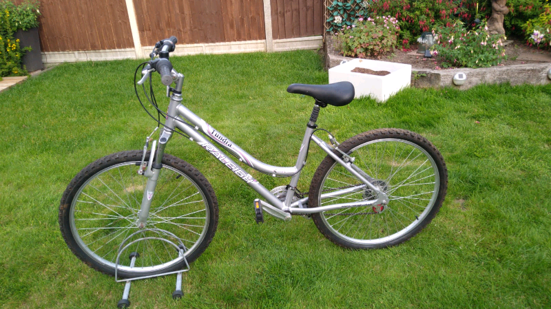 raleigh tundra ladies bike